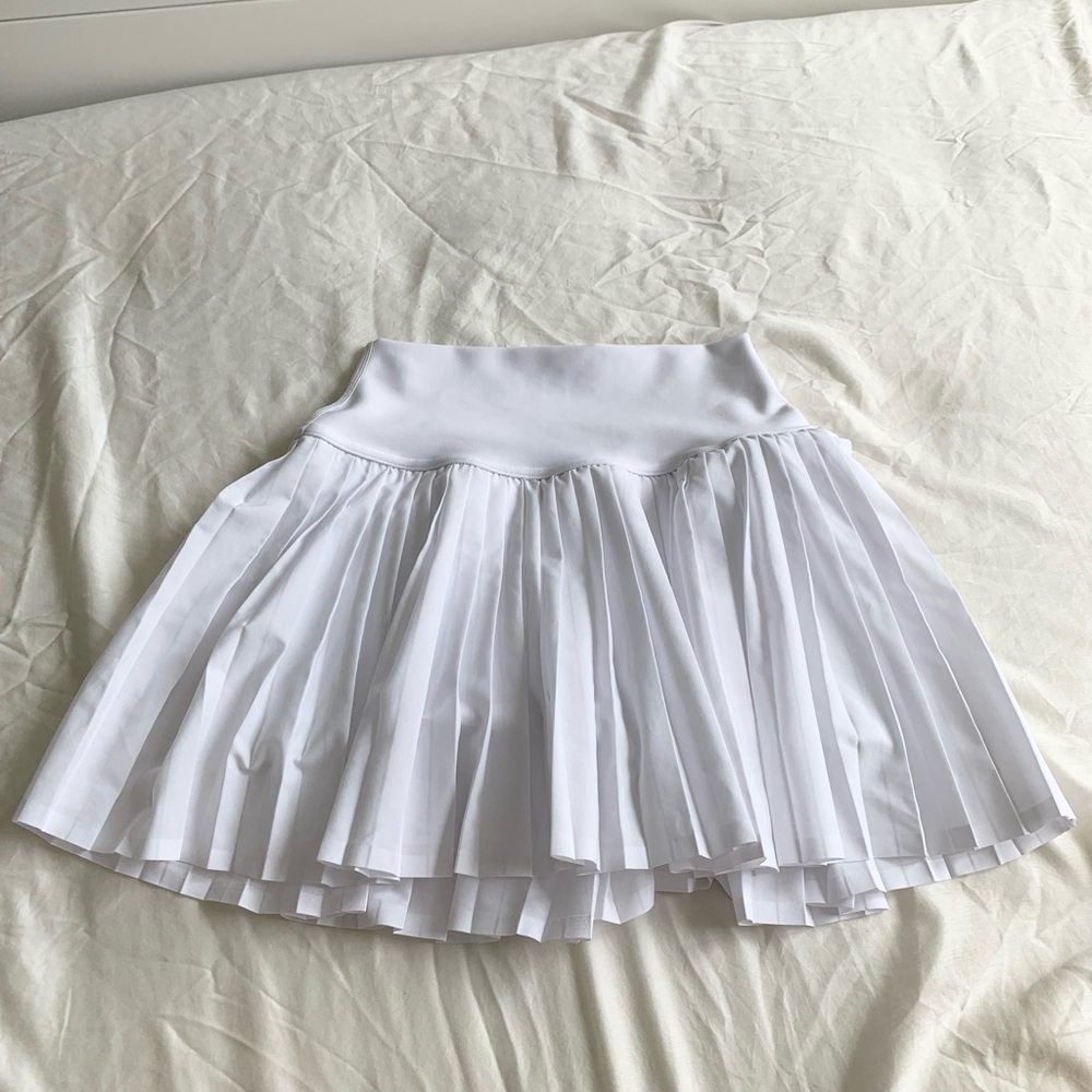 Alo yoga grand slam tennis skirt white
